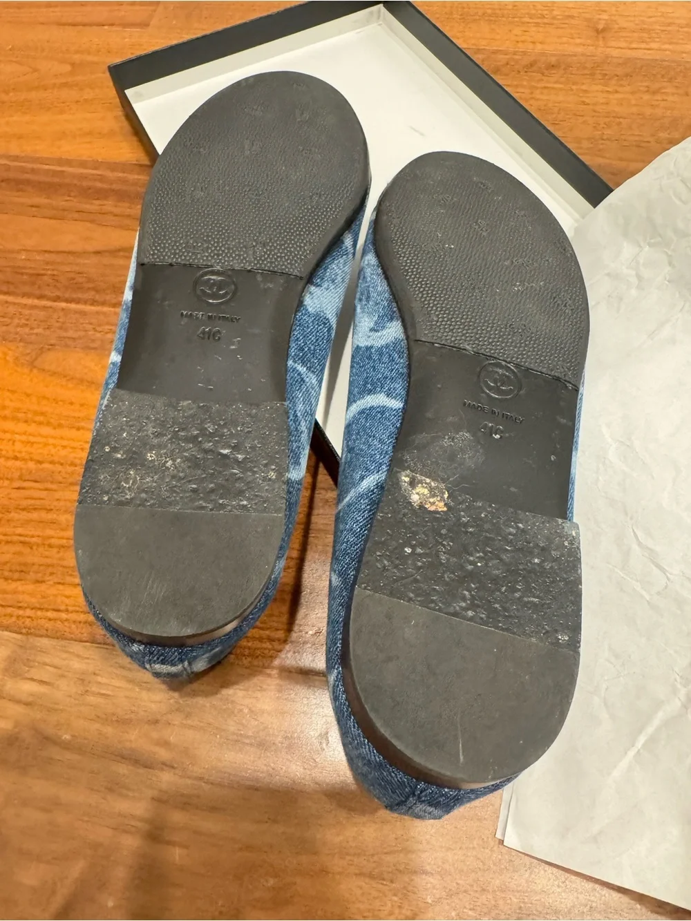Chanel 2023 Printed Denim Blue White CC Logo Bow Tie Ballet Ballerina Flat